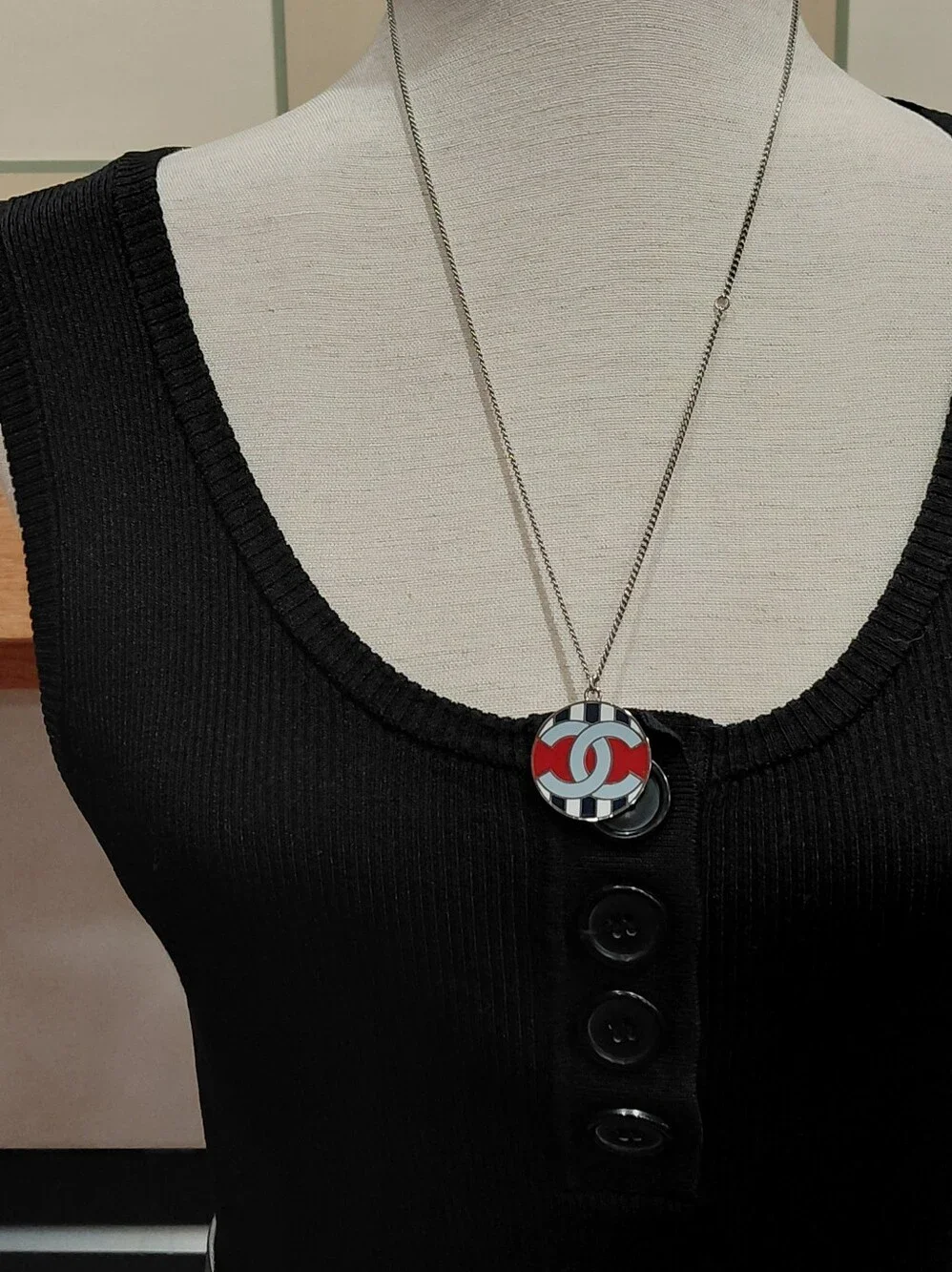 2016 CHANEL Red, White & Black Enamel CC Pendant Necklace!
